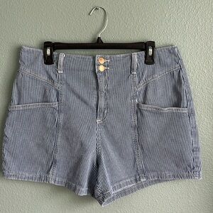 Universal Thread Jean Shorts